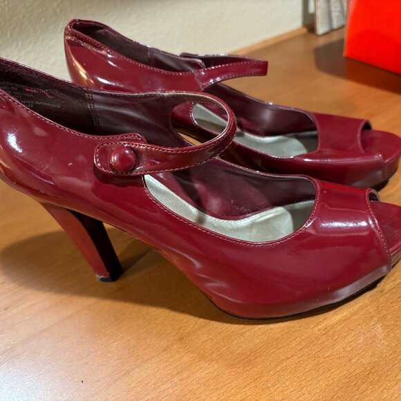 Ankle Strap platform Red patent peep toe - Picture 1 of 4